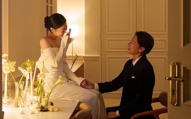 Khi nhận được tin nhắn "Anh nhớ em", phụ nữ thông minh sẽ không trả lời ngay mà phản ứng thế này