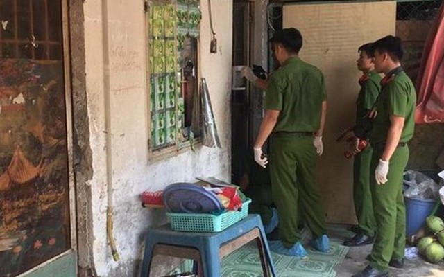 Bé gái 4 tuổi tử vong sau nhiều lần bị mẹ đẻ và người tình bạo hành, bỏ đói