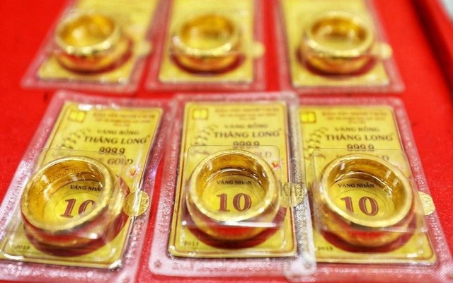 Giá vàng hôm nay "vững như bàn thạch", SJC và nhẫn bảo toàn thành quả sau cú tăng tốc "bung nóc"