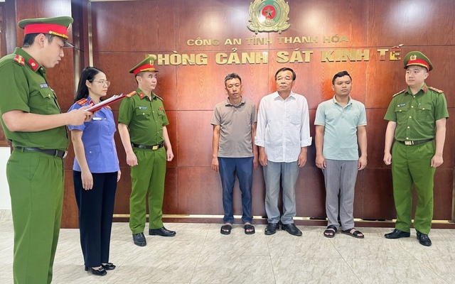 Lập hồ sơ khống để rút tiền công trình, nguyên lãnh đạo xã và giám đốc bị bắt