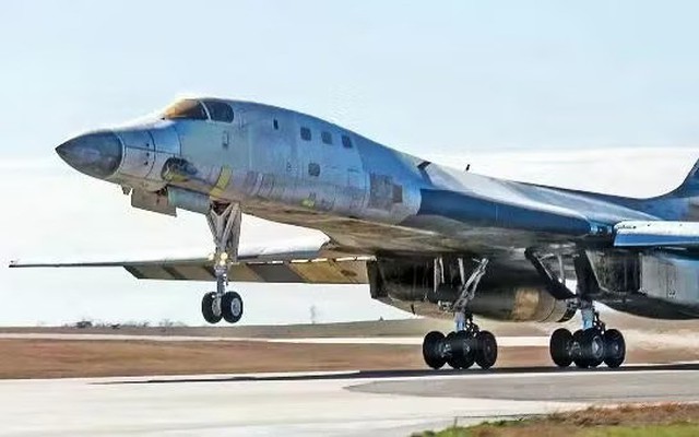 Không quân Mỹ đã đưa máy bay ném bom B-1B Apocalypse II trở lại từ 'nghĩa địa'
