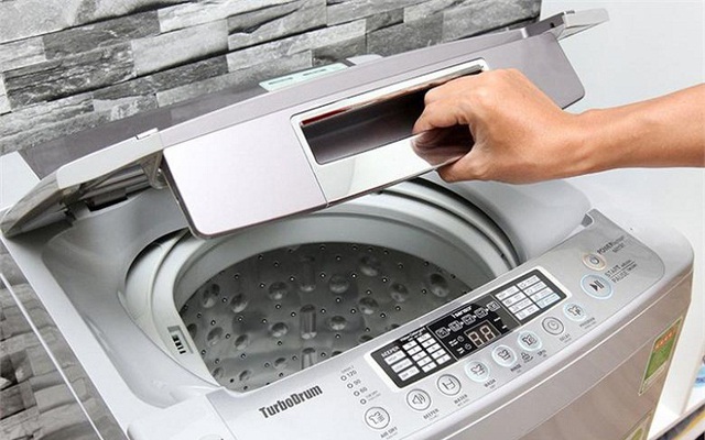 Máy giặt dùng xong nên mở nắp hay đóng nắp? Giật mình biết đáp án