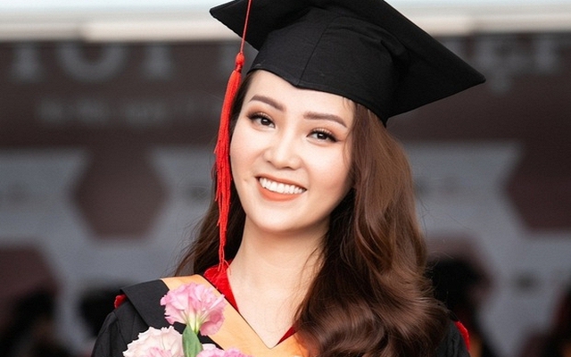 MC xinh đẹp VTV chia tay Chuyển động 24h sau 12 năm gắn bó là ai?