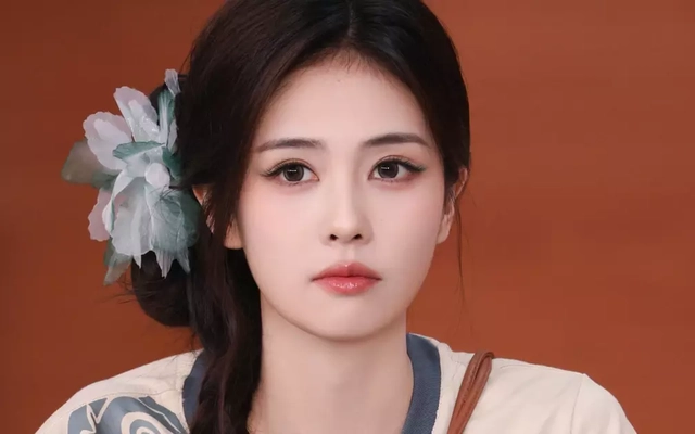 Show Trung Quốc ngập chìm trong bê bối