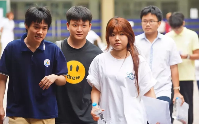Đề thi tốt nghiệp THPT môn Vật lý, cập nhật đáp án trọn bộ mã đề