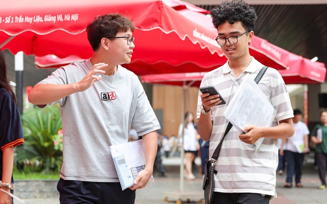 Đề Văn 2026 tranh cãi về Steve Jobs: Đề thi mở, cách chấm có mở?