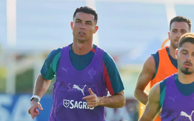 Tuyển Bồ Đào Nha đeo vòng tay khắc tên Diogo Jota tại World Cup 2026