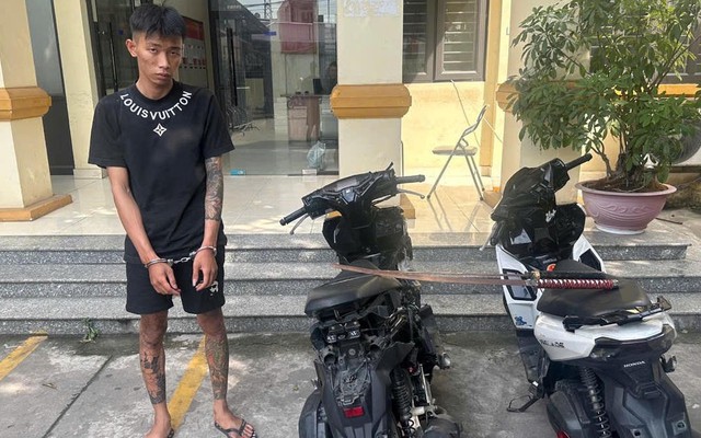 Hơn 10 thanh thiếu niên mang kiếm Nhật, tụ tập đua xe tìm đối thủ hỗn chiến giữa đêm