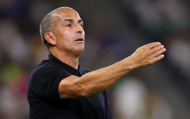 World Cup chưa kịp "nóng máy", một HLV đã bị sa thải