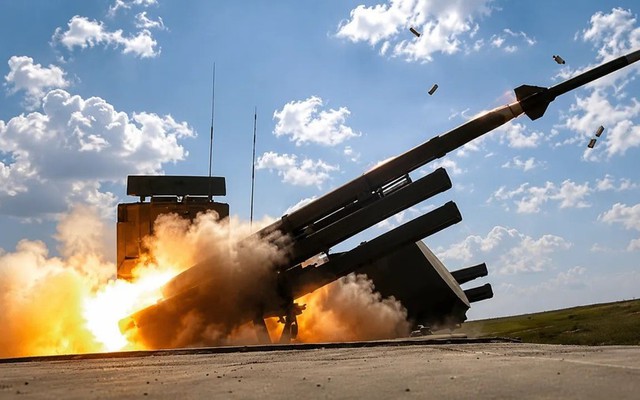 Ukraine lừa phòng không Nga vãi đạn vào mớ UAV giả