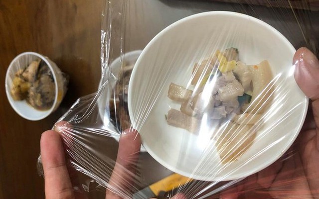 Cảnh báo đặc biệt tới những gia đình đang dùng màng bọc thực phẩm