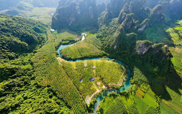 Không phải Hạ Long hay Phú Quốc, đây là nơi lọt top điểm đến nghỉ dưỡng kết nối thiên nhiên nổi bật châu Á, vừa đón 41.400 lượt khách trong dịp nghỉ lễ