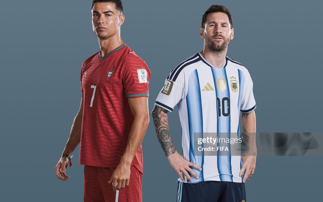 Messi, Mbappe, Haaland gây áp lực lên CR7, điều Ronaldo cần làm lúc này là... dự bị?