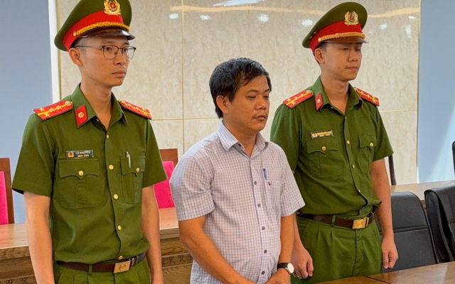 Ra quyết định khởi tố Giám đốc Công ty du lịch Trần Minh Luân 44 tuổi