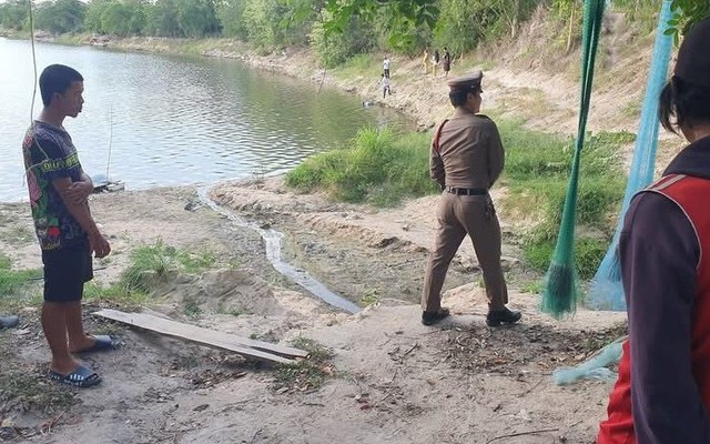 Dẫn trâu đi ăn cỏ, người đàn ông bàng hoàng khi phát hiện "người quen" nhờ chi tiết này: Vụ việc kỳ quái!