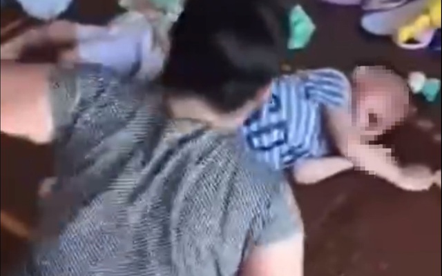 Công an vào cuộc vụ clip bé trai bị bà nội đánh dã man ở Đắk Lắk