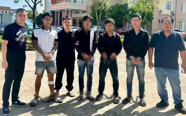 Bị nợ lương, 4 công nhân mang dao chém chủ thầu rồi bỏ trốn