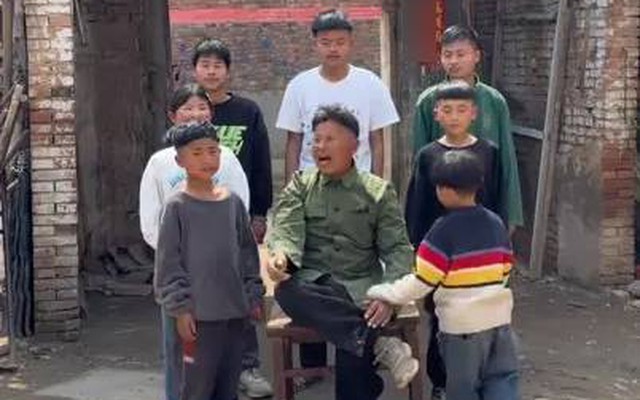 Đăng ảnh khoe 8 đứa con, ông bố ở Trung Quốc bị chỉ trích dữ dội: Không chỉ vô trách nhiệm mà còn vô cùng tàn nhẫn