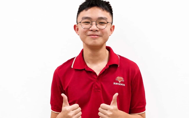 Thủ khoa đạt 28,75 điểm, dẫn đầu hơn 151.000 thí sinh thi vào lớp 10 TP.HCM năm 2026 có profile khủng cỡ nào?
