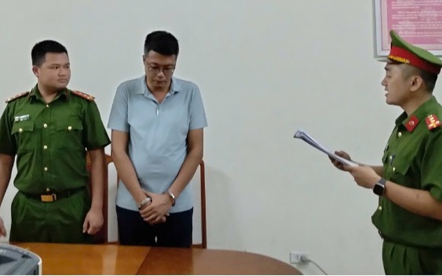 Ra lệnh bắt tạm giam cựu cán bộ ngân hàng Vũ Công Giang SN 1989