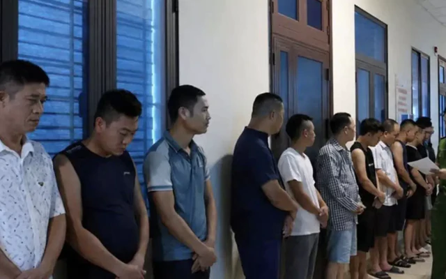 Triệt xoá sới bạc, tạm giữ 13 đối tượng ở Ninh Bình