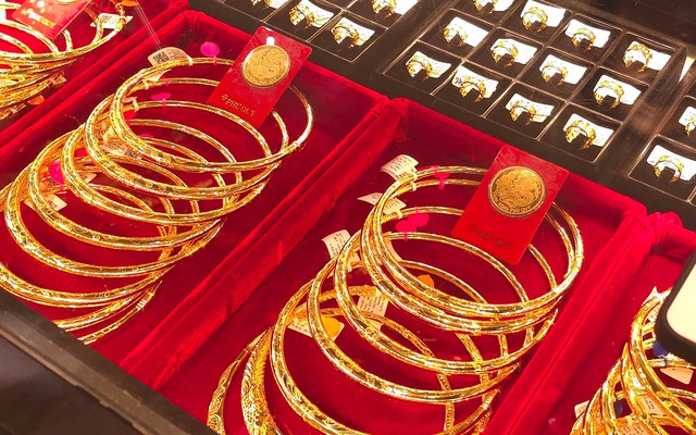 Giá vàng hôm nay 23/6: Vàng miếng, vàng nhẫn "rủ nhau" tiếp tục giảm