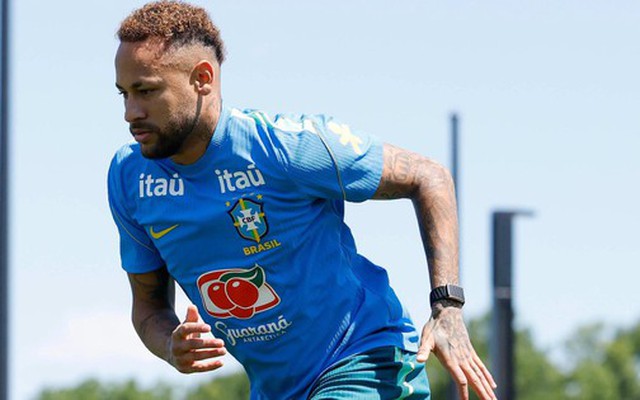 Neymar chính thức tái xuất