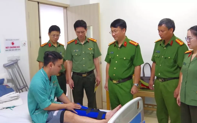 Truy bắt tội phạm ma túy, một chiến sĩ công an bị thương nặng