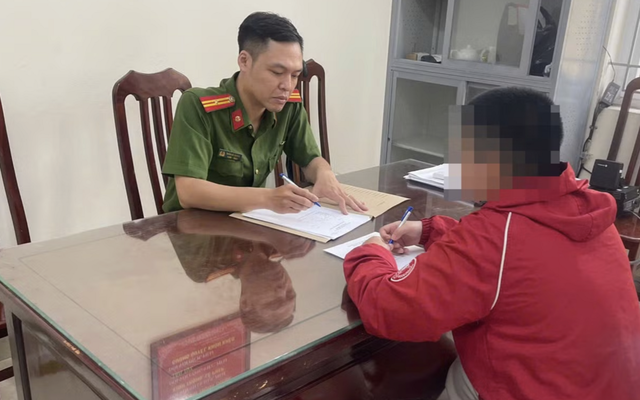Công an làm việc với shipper kéo lê, hành hung khách nữ ở Hà Nội
