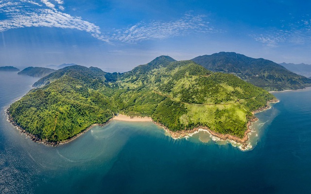Cảnh tượng tại một bãi biển ở Huế khiến nhiều người bất ngờ, nhận xét: Không tin vào mắt mình