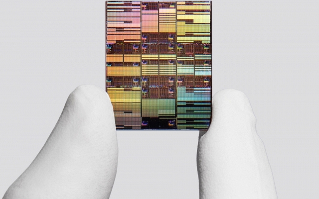 Đột phá kiến trúc chip, IBM vượt qua ranh giới vật lý gần như bất khả thi, giới thiệu chip 0,7nm đầu tiên trên thế giới