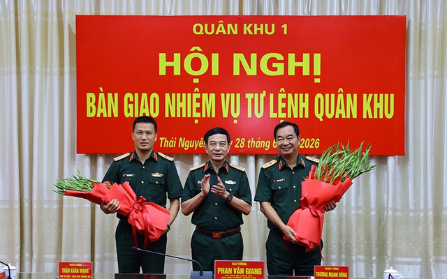 Bổ nhiệm Trung tướng Trương Mạnh Dũng giữ chức Phó Tổng Tham mưu trưởng; Thiếu tướng Trần Xuân Mạnh tiếp nhận nhiệm vụ Tư lệnh Quân khu 1