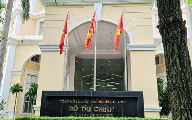 Mới: Bộ Tài chính đề xuất loạt trường hợp sẽ bị giám sát trọng điểm về thuế, có thể bị chuyển hồ sơ sang công an