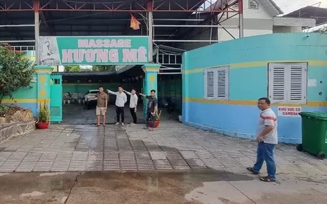 Ra quyết định tạm giữ hình sự quản lý tiệm massage Nguyễn Trọng Nam 42 tuổi