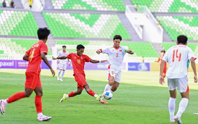 U19 Việt Nam để thua trước U19 Indonesia sau quả penalty gây tranh cãi