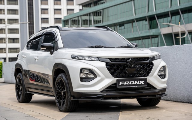 Suzuki Fronx thêm phiên bản thể thao ở gần Việt Nam: Tăng kích cỡ mâm, bodykit hầm hố, trang bị gói ADAS khiến khách Việt mê mẩn