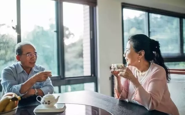 Sau nửa đời người, nhiều người mới nhận ra 4 "tài sản" đắt giá nhất của tuổi trung niên: Quyết định cuộc sống viên mãn, hạnh phúc