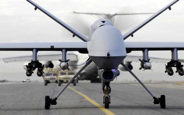 Xem UAV chiến đấu MQ-9 của Mỹ bốc cháy trên bầu trời Iraq