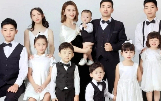 Vợ sinh 9 con trong 16 năm vì chồng "không muốn lãng phí gene tốt của chồng", riêng tiền điện đã hơn 70 triệu/tháng