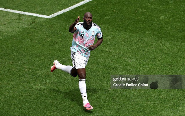 Lukaku phá sâu kỷ lục, đội tuyển Bỉ ngược dòng theo kịch bản không thể "điện ảnh" hơn tại World Cup