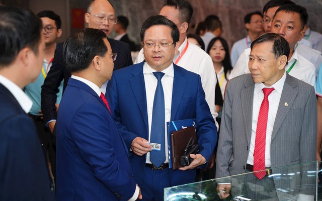 TP cảng là nơi bàn bạc về lĩnh vực đóng góp 10% GDP của VN, thu hút “đại bàng” từ Mỹ, TQ, Nhật… đầu tư