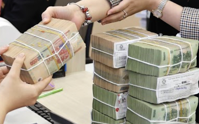 Lãi suất ngân hàng đầu tháng 7 thế nào?