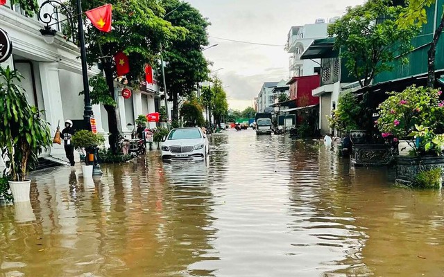 Sở Xây dựng Hà Nội lý giải sự cố ngập cục bộ sau mưa lớn