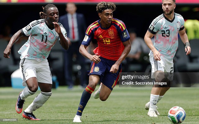 Ngôi sao MU mắc sai lầm đau đớn, Tây Ban Nha thẳng tiến vào bán kết World Cup