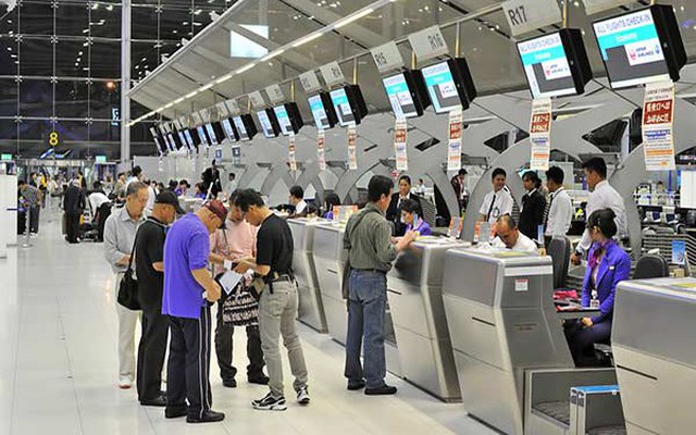 Hãng hàng không chấm dứt hoạt động tại 1 sân bay, nhiều hành khách bức xúc
