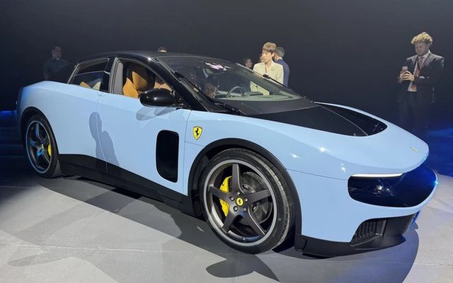 Sếp Ferrari ngỡ ngàng trước phản ứng của thị trường với siêu xe mới dù đã chuẩn bị tinh thần từ trước
