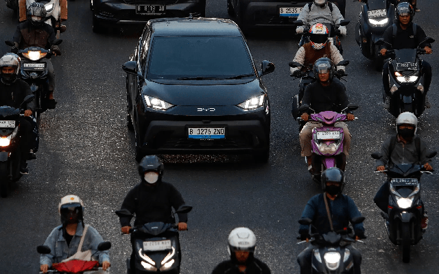 Xe điện Trung Quốc đang lâm vào cảnh tàn nhẫn nhất: “Chúng đang tự ăn thịt chính mình"