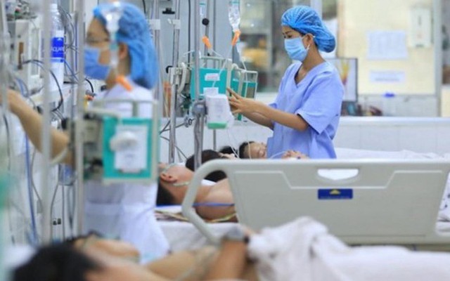 Chế độ phụ cấp đặc thù trong lĩnh vực y tế; hỗ trợ hằng tháng đối với nhân viên y tế thôn, tổ dân phố, cô đỡ thôn, bản có hiệu lực từ 15/7/2026