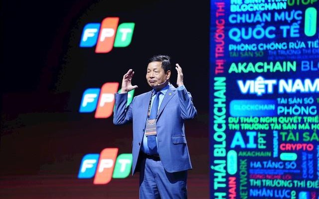 Chuyện gì đang xảy ra với FPT?    