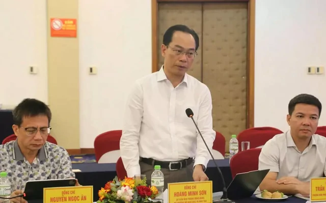 Gian lận thi ở Quảng Trị: Bộ trưởng Bộ GD&ĐT Hoàng Minh Sơn làm việc với UBND tỉnh